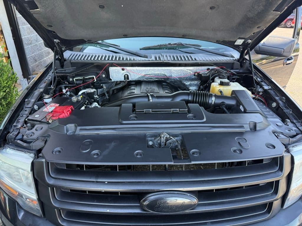 Vehicle photo