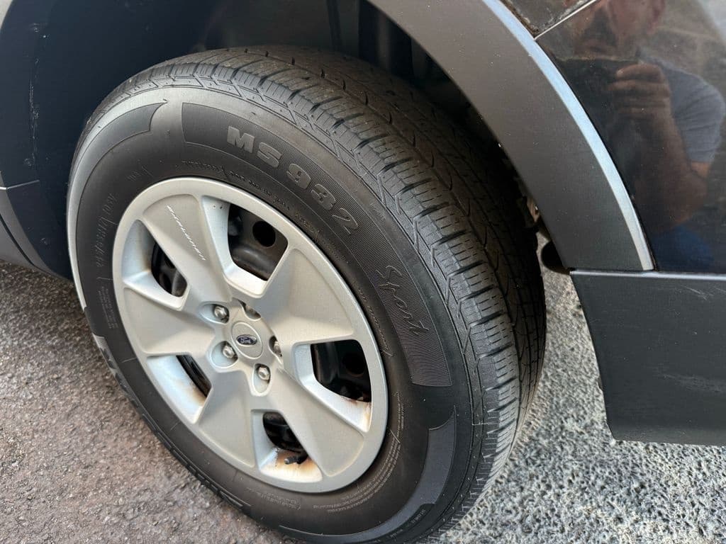 Vehicle photo