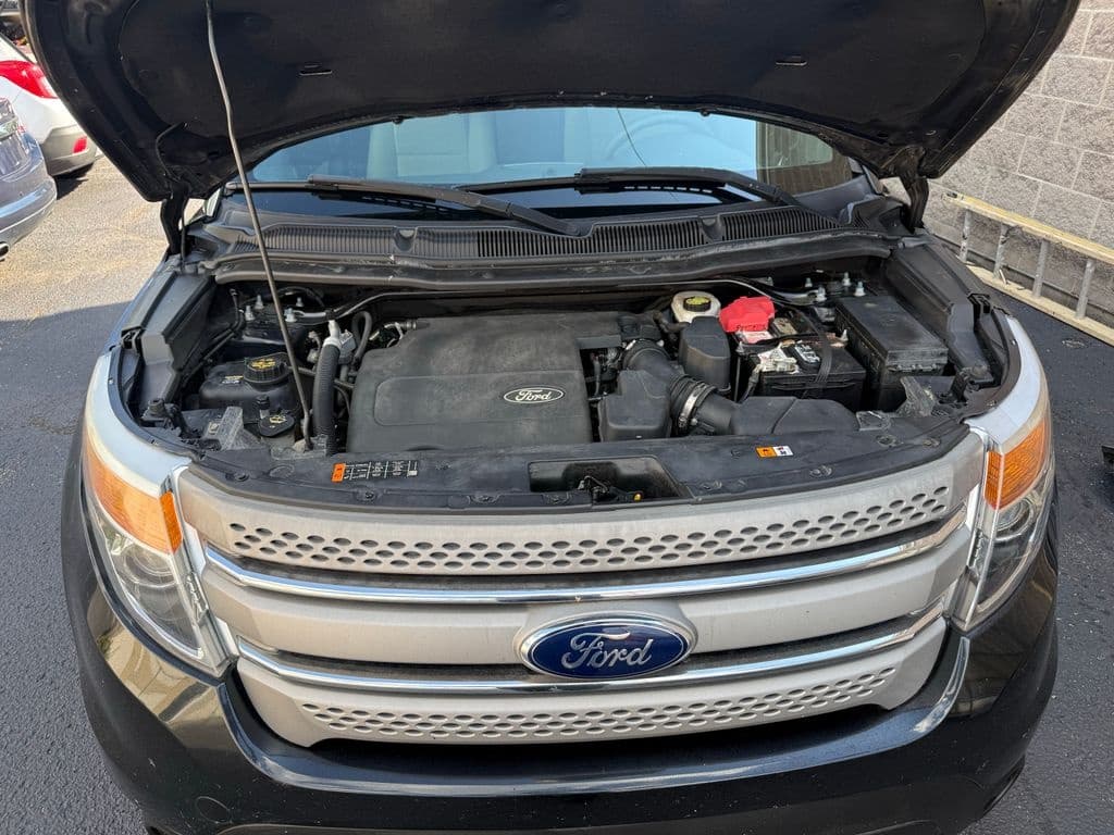 Vehicle photo